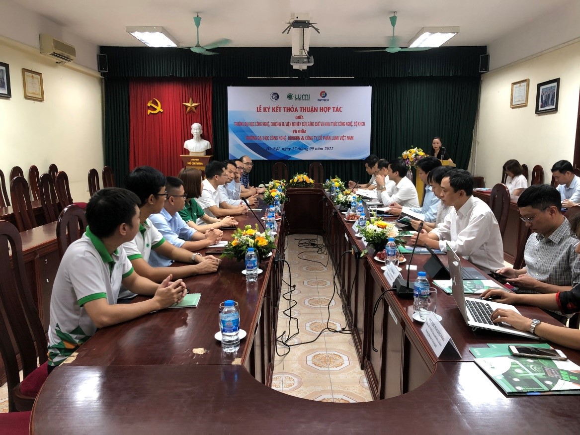 Hợp tác chiến lược giữa Viện Nghiên cứu sáng chế và Khai thác Công nghệ, Trường Đại học Công nghệ (Đại học Quốc gia Hà Nội) và Công ty Cổ phần Lumi Việt Nam